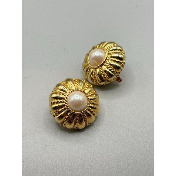 Vintage Classy Clip On Earrings Gold Tone & Faux Pearls Cabochons 80s 90s Clips - Picture 2 of 5